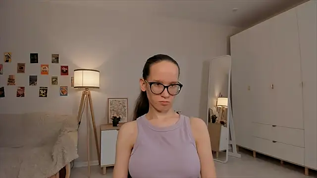 Snapshot of BettyBrowni chatting on 10, 3, 2025 BettyBrowni online show from 10, 3, 2025