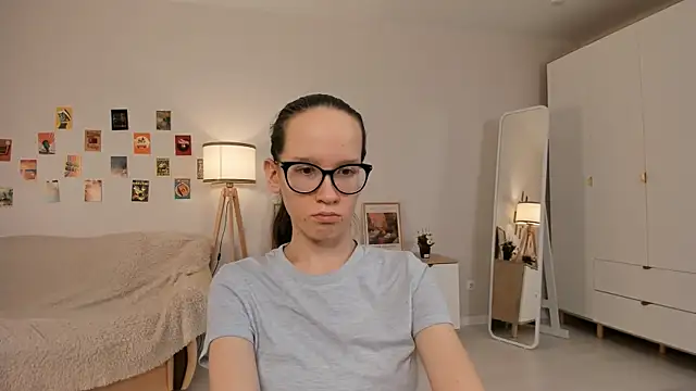 Snapshot of BettyBrowni chatting on 12, 3, 2025 BettyBrowni online show from 12, 3, 2025