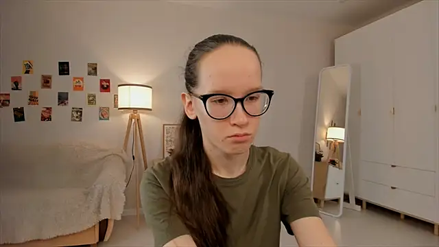 Snapshot of BettyBrowni chatting on 19, 3, 2025 BettyBrowni online show from 19, 3, 2025