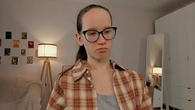 Snapshot of BettyBrowni chatting on 20, 3, 2025 BettyBrowni online show from 20, 3, 2025