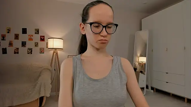 Snapshot of BettyBrowni chatting on 21, 3, 2025 BettyBrowni online show from 21, 3, 2025