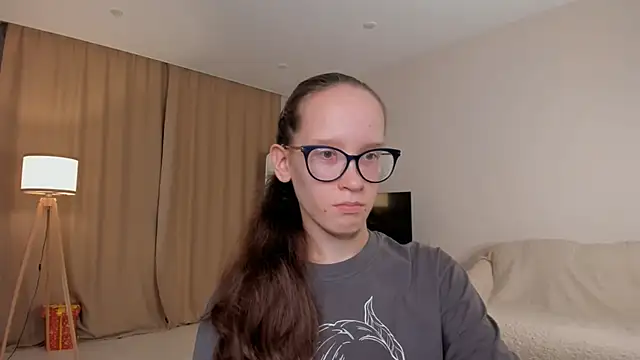 Snapshot of BettyBrowni chatting on 7, 10, 2025 BettyBrowni online show from 7, 10, 2025