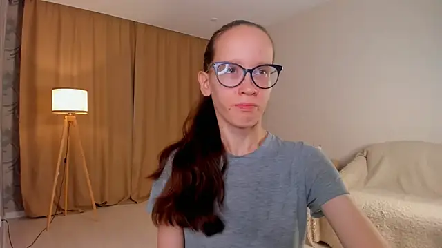 Snapshot of BettyBrowni chatting on 14, 10, 2025 BettyBrowni online show from 14, 10, 2025