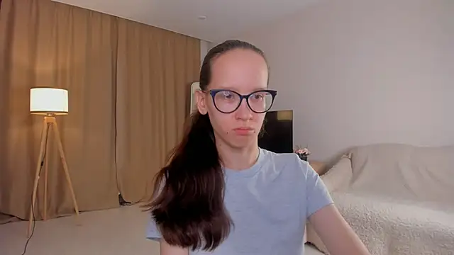 Snapshot of BettyBrowni chatting on 15, 10, 2025 BettyBrowni online show from 15, 10, 2025