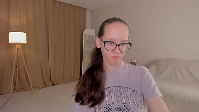 Snapshot of BettyBrowni chatting on 24, 10, 2025 BettyBrowni online show from 24, 10, 2025