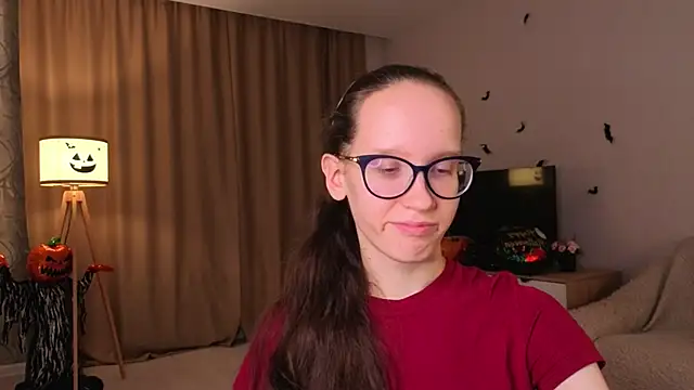 Snapshot of BettyBrowni chatting on 4, 11, 2025 BettyBrowni online show from 4, 11, 2025