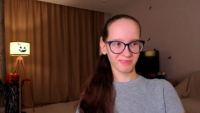 Snapshot of BettyBrowni chatting on 7, 11, 2025 BettyBrowni online show from 7, 11, 2025