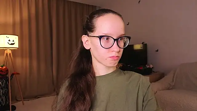 Snapshot of BettyBrowni chatting on 10, 11, 2025 BettyBrowni online show from 10, 11, 2025