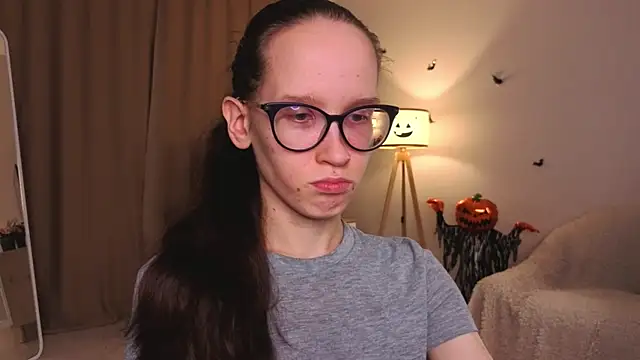 Snapshot of BettyBrowni chatting on 2, 12, 2025 BettyBrowni online show from 2, 12, 2025