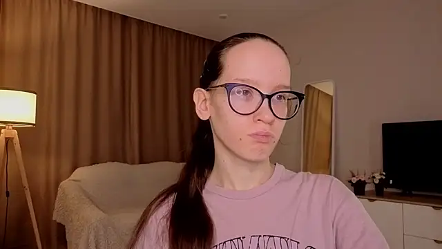 BettyBrowni online show from 12, 4, 2026