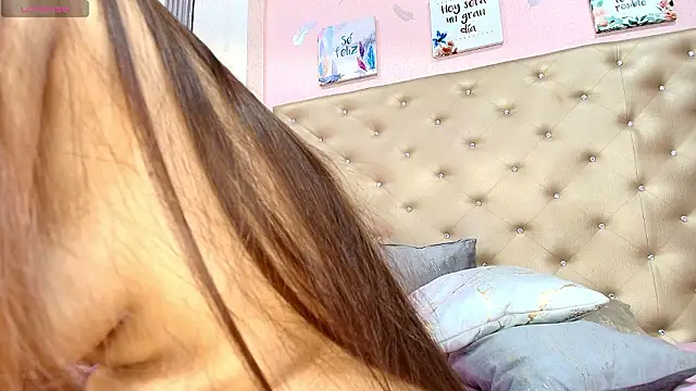 Snapshot of Paola__23 chatting on 12, 2, 2026 Paola 23 online show from 12, 2, 2026