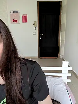 Aisha Moretti online show from 20, 4, 2026