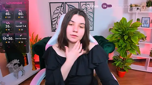 Snapshot of Viola__Shy chatting on 24, 1, 2025 Viola Shy online show from 24, 1, 2025