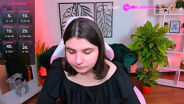 Snapshot of Viola__Shy chatting on 25, 1, 2025 Viola Shy online show from 25, 1, 2025