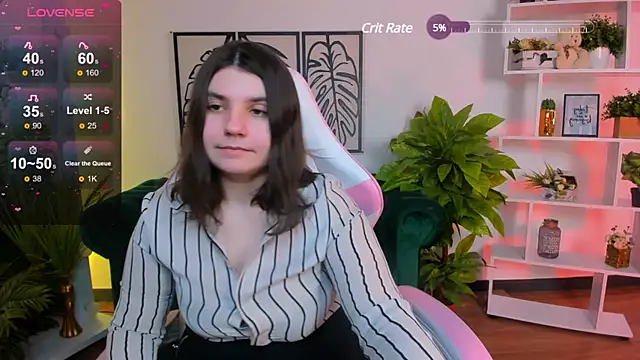 Snapshot of Viola__Shy chatting on 13, 2, 2025 Viola Shy online show from 13, 2, 2025