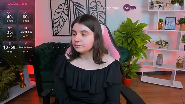 Snapshot of Viola__Shy chatting on 14, 2, 2025 Viola Shy online show from 14, 2, 2025