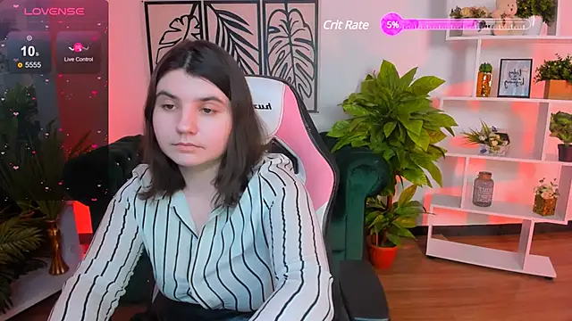 Snapshot of Viola__Shy chatting on 19, 2, 2025 Viola Shy online show from 19, 2, 2025