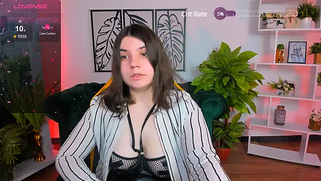 Snapshot of Viola__Shy chatting on 1, 3, 2025 Viola Shy online show from 1, 3, 2025