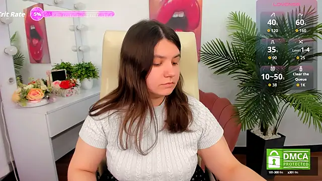 Snapshot of Viola__Shy chatting on 5, 10, 2025 Viola Shy online show from 5, 10, 2025