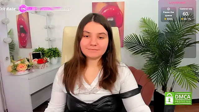 Snapshot of Viola__Shy chatting on 6, 10, 2025 Viola Shy online show from 6, 10, 2025