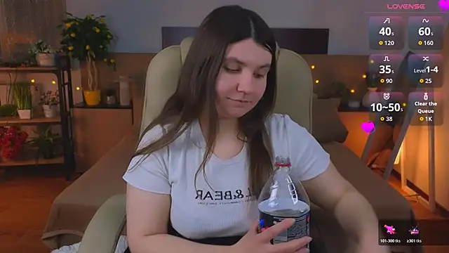 Viola  Shy online show from 28, 5, 2026