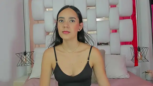 Snapshot of EmmyCruzZ chatting on 23, 9, 2025 EmmyCruzZ online show from 23, 9, 2025