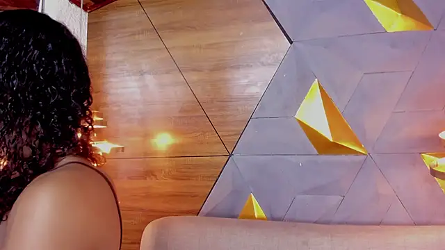 Snapshot of sarah_banks1 chatting on 27, 12, 2024 sarah banks1 online show from 27, 12, 2024