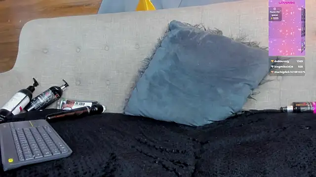 Snapshot of sarah_banks1 chatting on 24, 1, 2025 sarah banks1 online show from 24, 1, 2025