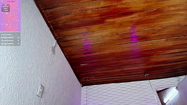 Snapshot of sarah_banks1 chatting on 8, 3, 2025 sarah banks1 online show from 8, 3, 2025