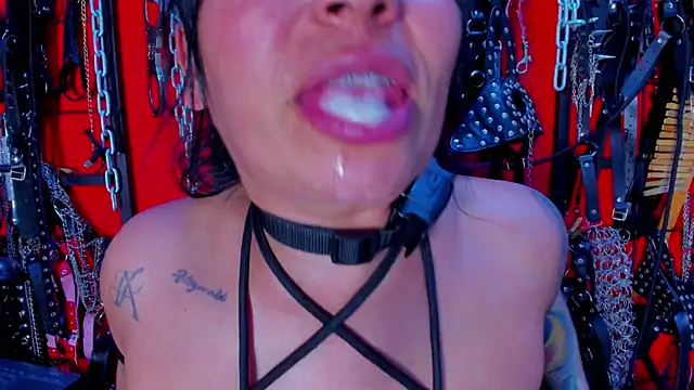 Snapshot of sadistic_aradia chatting on 15, 2, 2025 sadistic aradia online show from 15, 2, 2025