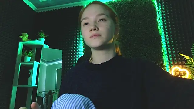 erikabrian online show from 28, 12, 2024