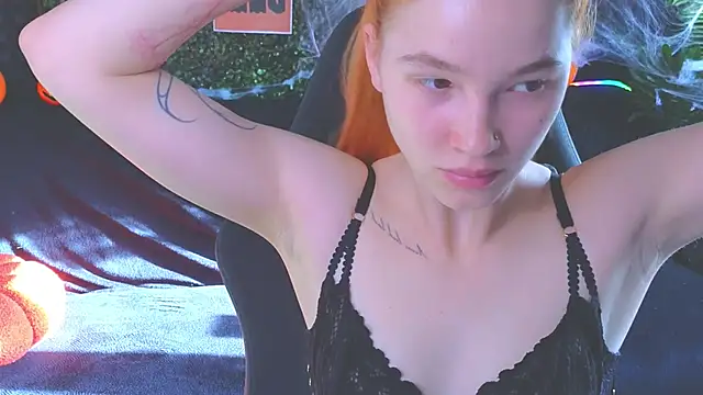 erikabrian online show from 19, 10, 2025