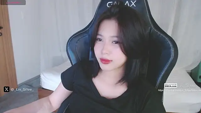 Snapshot of Lin_SiYee chatting on 18, 1, 2025 Lin SiYee online show from 18, 1, 2025