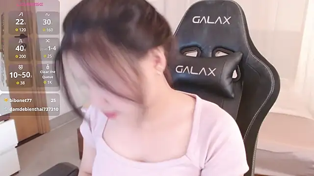 Snapshot of Lin_SiYee chatting on 24, 2, 2025 Lin SiYee online show from 24, 2, 2025