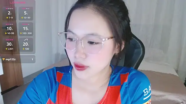 Snapshot of Lin_SiYee chatting on 25, 2, 2025 Lin SiYee online show from 25, 2, 2025