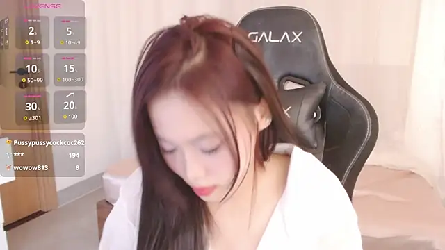 Snapshot of Lin_SiYee chatting on 21, 3, 2025 Lin SiYee online show from 21, 3, 2025