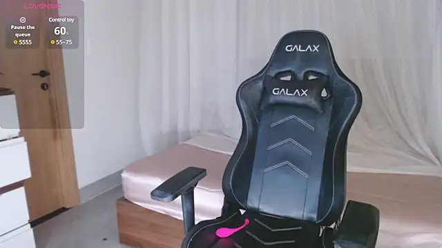 Snapshot of Lin_SiYee chatting on 22, 3, 2025 Lin SiYee online show from 22, 3, 2025