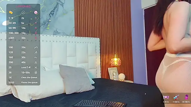 Snapshot of littleebluee chatting on 1, 2, 2025 littleebluee online show from 1, 2, 2025