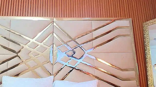 littleebluee online show from 23, 2, 2025