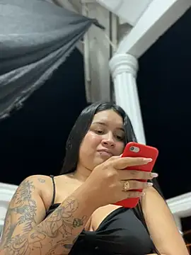 Snapshot of Pretty_Isadora chatting on 15, 12, 2024 Pretty Isadora online show from 15, 12, 2024