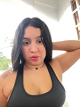 Snapshot of Pretty_Isadora chatting on 7, 1, 2025 Pretty Isadora online show from 7, 1, 2025
