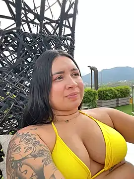 Snapshot of Pretty_Isadora chatting on 6, 2, 2025 Pretty Isadora online show from 6, 2, 2025