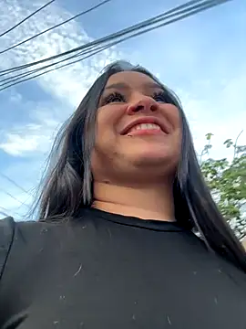 Snapshot of Pretty_Isadora chatting on 17, 10, 2025 Pretty Isadora online show from 17, 10, 2025