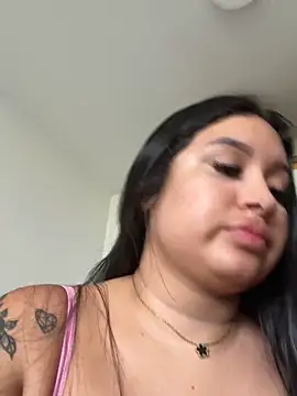 Pretty Isadora online show from 13, 12, 2025