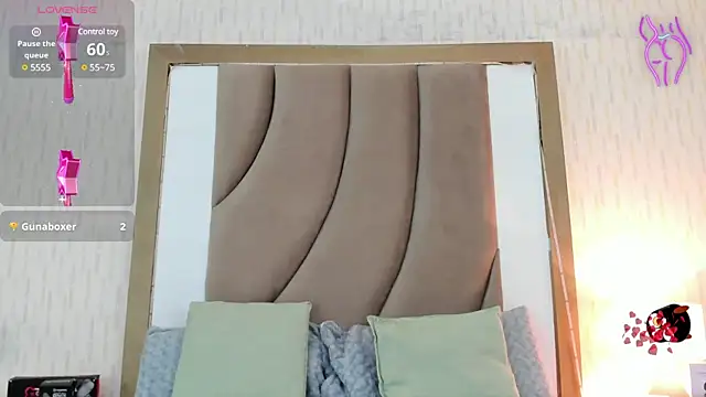 Snapshot of ThyaraJhons chatting on 10, 2, 2025 ThyaraJhons online show from 10, 2, 2025