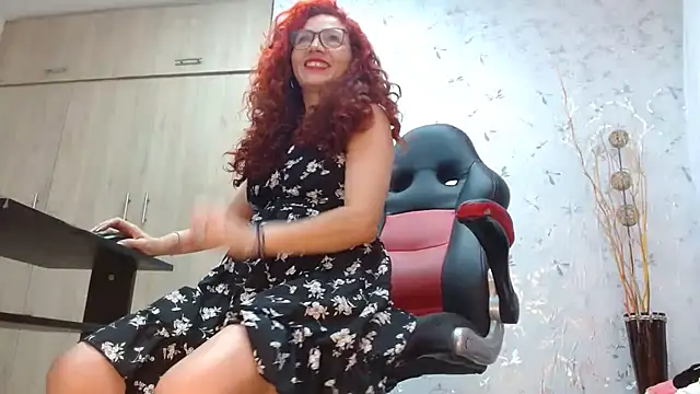 Samantabrown  online show from 3, 2, 2025