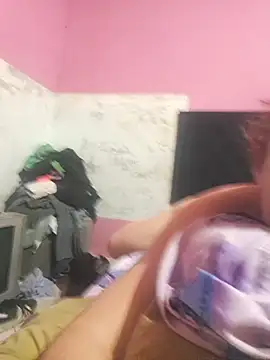 Samantabrown  online show from 15, 2, 2025