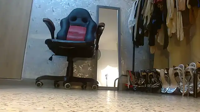 Samantabrown  online show from 31, 3, 2026