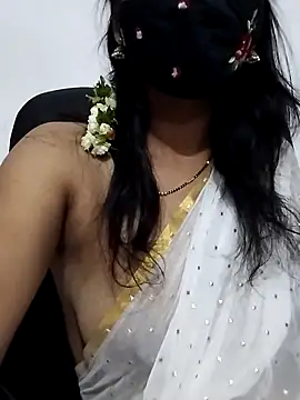Snapshot of Triveni-Lovely chatting on 11, 5, 2026 Triveni-Lovely online show from 11, 5, 2026