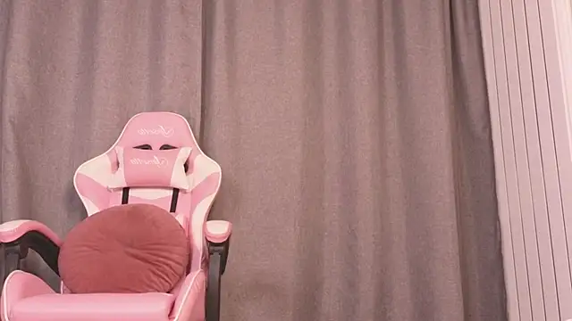 maddisonblush online show from 27, 2, 2025